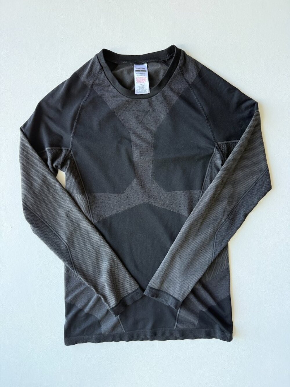 Gymshark Free Force Seamless Long Sleeve Black Grey Large